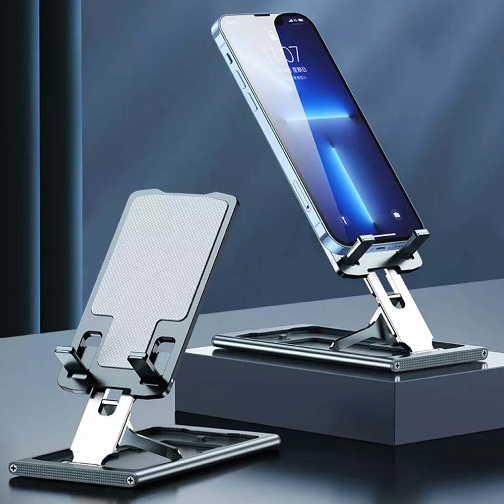 دکوراسیون میز با پایه نگهدارنده گوشی موبایل و تبلت مدل metal
