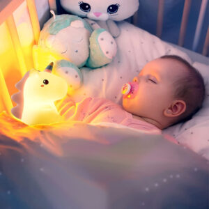 استفاده از چراغ-خواب-کودک-مدل-یونیکورن