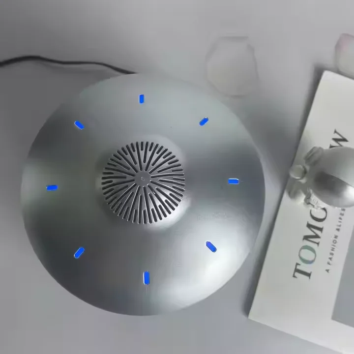 kx_1601487191961-5 اسپیکر پرتابل سهبعدی UFO مدل ABS با طراحی معلق و چرخشی مدرن و نور LED لمسی (ارسال 15 روز کاری)